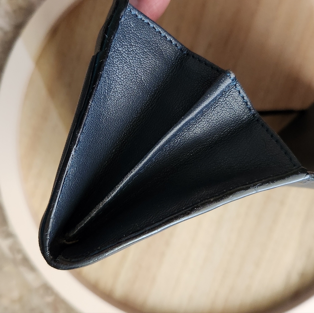 Authentic Chloe wallet - Picture 4 of 16